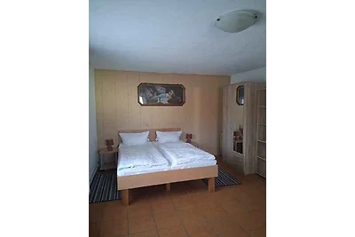 Studio mit Grillmöglichkeit im Garten