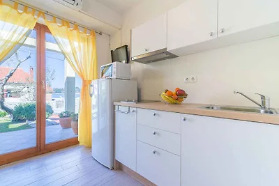 Ferienwohnung mit Klimaanlage und Terrasse