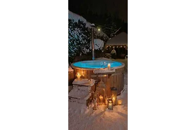 Ferienwohnung mit Whirlpool und WLAN