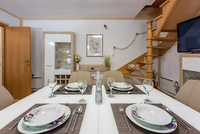 Ferienhaus mit Klimaanlage und Aussenpool