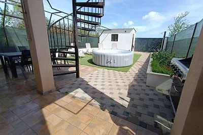 Ferienwohnung mit Klimaanlage und Pool
