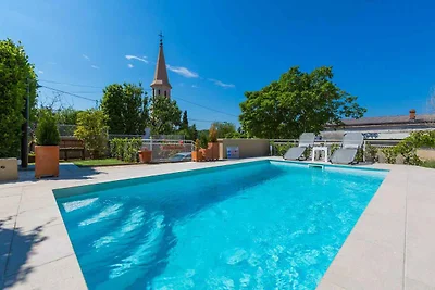 Ferienhaus mit Pool