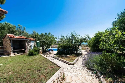 Studio mit Pool und Meerblick
