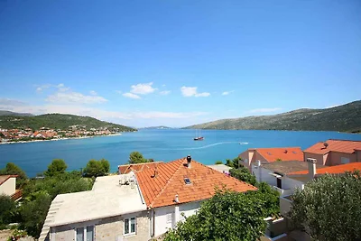 Ferienwohnung mit Klimaanlage und Terrasse in