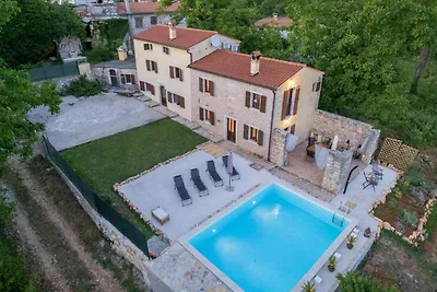 Ferienhaus mit Klimaanlage und Pool