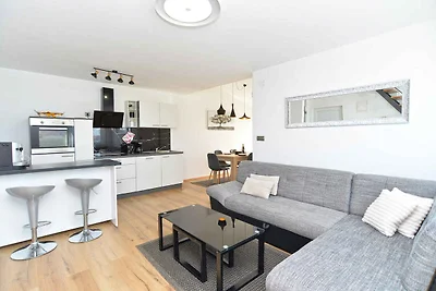 Ferienwohnung mit Klimaanlage und Fertigpool