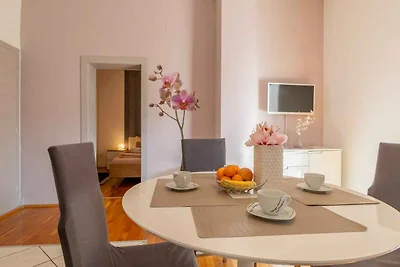 Apartment im ersten Stock eines