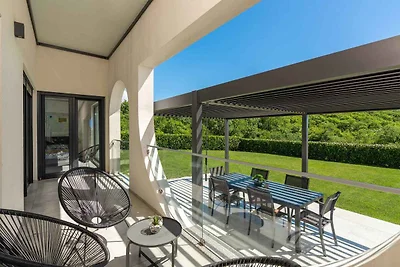FerienHaus mit Swimmingpool und Meerblick