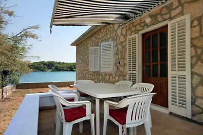 Ferienwohnung mit Terrasse und Meerblick