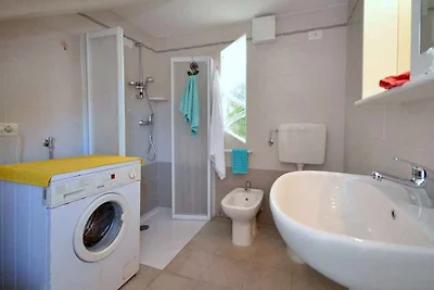 Ferienwohnung DREIZIMMERWOHNUNG im Parterre