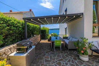 Studio mit Gemeinschaftspool und Balkon