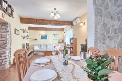 Ferienhaus mit Klimaanlage und Pool