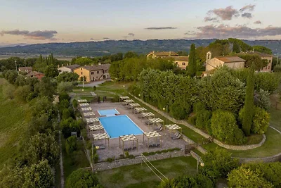 Ferienwohnung mit Terrasse und Pool