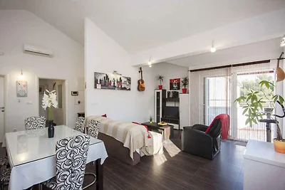 Ferienwohnung mit Terrasse und Klimaanlage