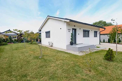 Ferienhaus in ruhiger Lage mit grosser Terras