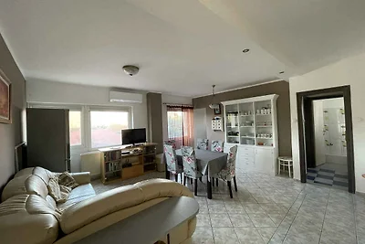 Ferienwohnung Zweistöckiges Apartment am