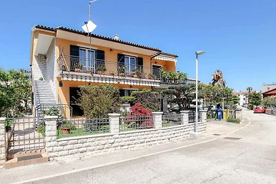 Studio mit Terrasse 100 m vom Strand