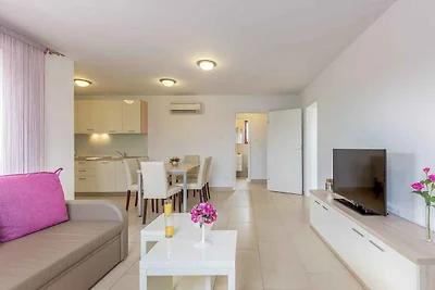 Ferienwohnung mit Balkon und Klimaanlage