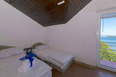 Ferienwohnung mit Balkon und Grill
