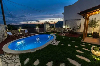 Ferienhaus mit Klimaanlage und Aussenpool