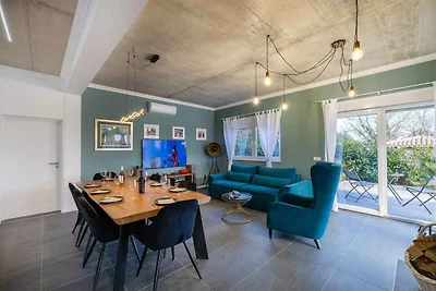 Ferienhaus mit Aussenpool