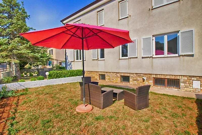 Ferienwohnung mit Grillmöglichkeit im Garten