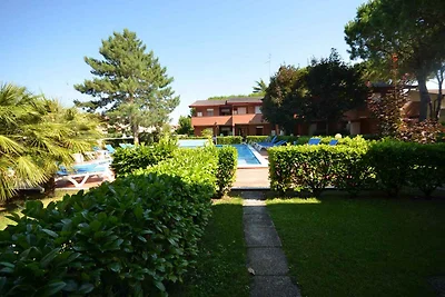 Ferienwohnung mit Blakon und Garten