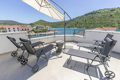 Gemütliche Ferienwohnung Lonamare mit Meerbli