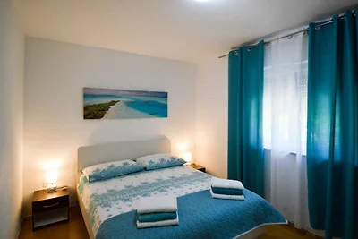 Ferienwohnung mit Garten und Kinderspielplatz