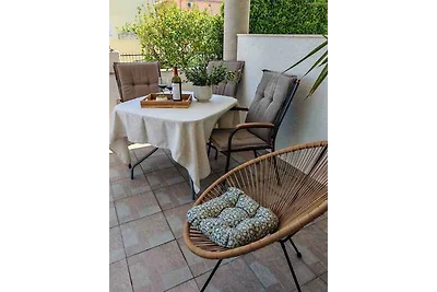 Studio mit Klimaanlage und Terrasse in Okrug