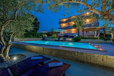 Ferienwohnung mit Pool und Klimaanlage