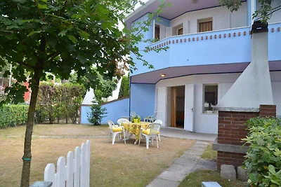 Ferienwohnung mit Garten und Klimaanlage