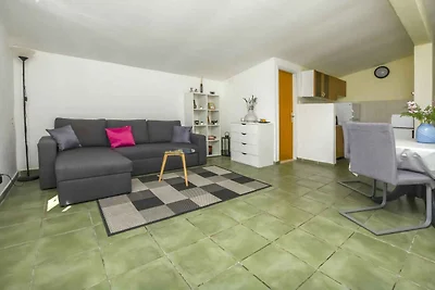 Ferienwohnung mit Klimaanlage und Grill