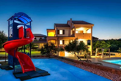 Villa Zlatni Dvori – Exklusives Ferienhaus in