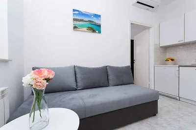 Ferienwohnung mit Terrasse und Klimaanlage