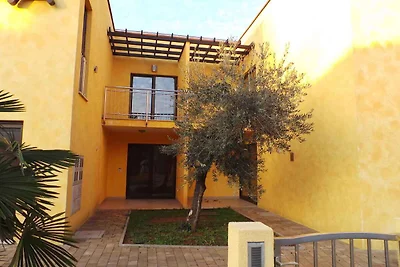 Ferienwohnung mit Terrasse und Klimaanlage