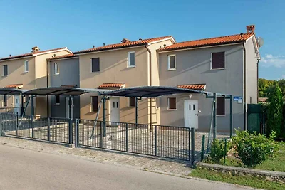 Ferienhaus mit Klimaanlage und Pool