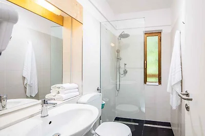 Ferienwohnung im Feriendorf mit Klimaanlage, 