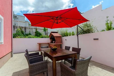Ferienhaus mit Klimaanlage und Pool