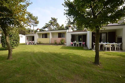 Ferienwohnung mit Privater Garten und Klima