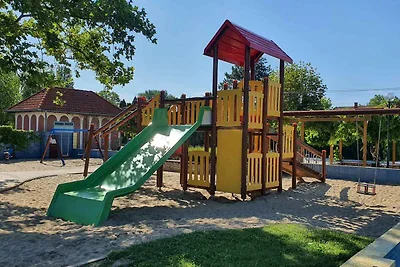 Ferienwohnung direkt am Wasser mit Freistrand