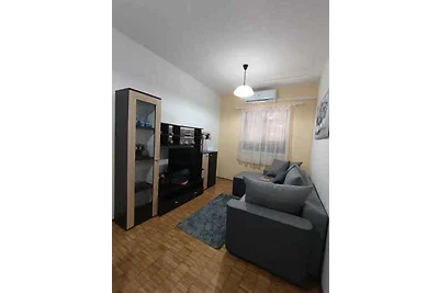 Ferienwohnung WOHNUNG DORIANA (2+1)