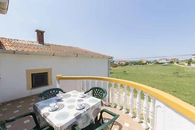 Ferienwohnung mit Terrasse und Klimaanlage