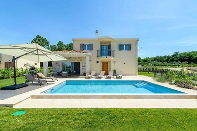 Villa mit Pool