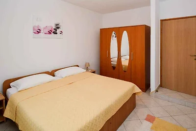 Ferienwohnung mit Terrasse und Klimaanlage