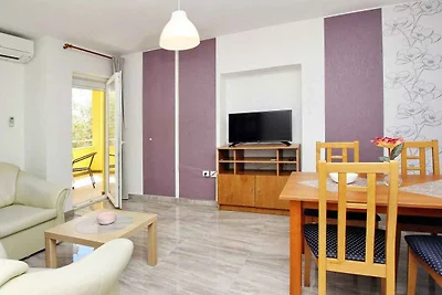 Holiday flat family holiday Baska