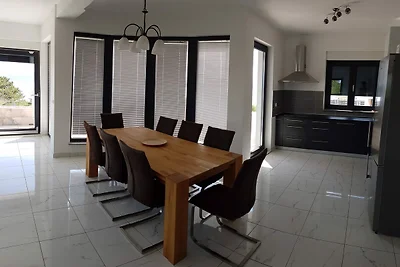 Ferienhaus mit 10 Schlafzimmern, Meerblick un