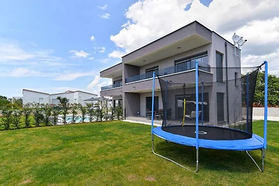 Vakantiehuis Ontspannende vakantie Peroj