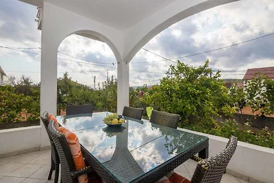 Ferienwohnung mit Terrasse und Klimaanlage