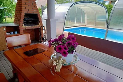 Ferienhaus für 6 Personen mit grossem Pool